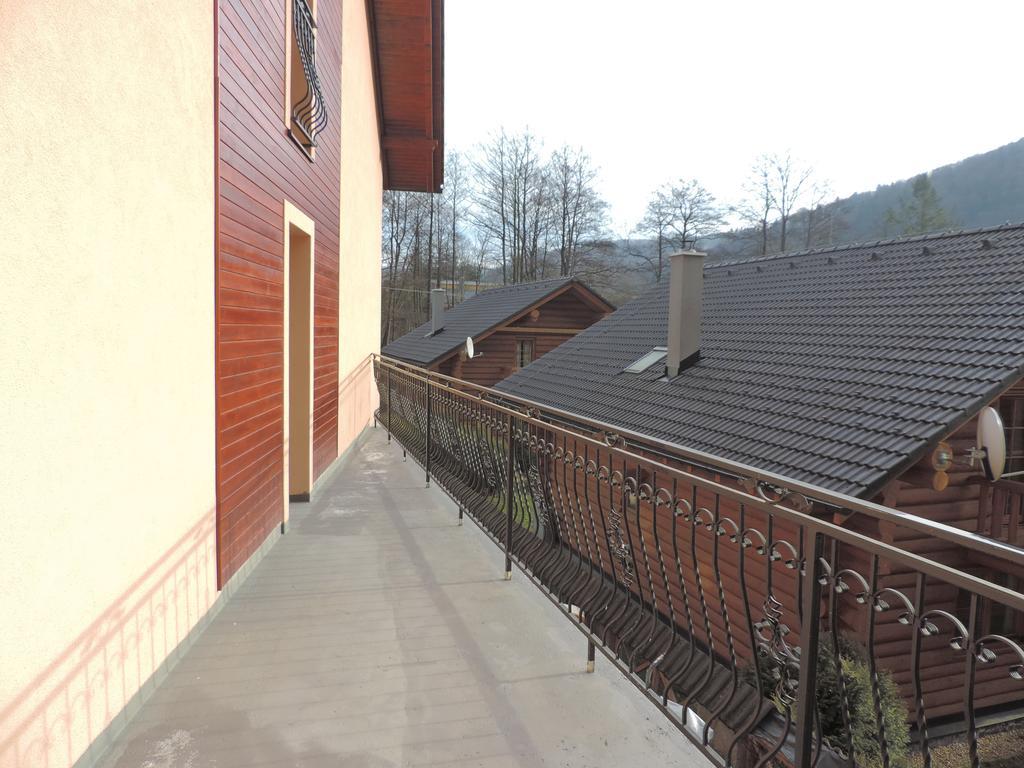 Penzion Duhovy Pstruh Bystrá Buitenkant foto